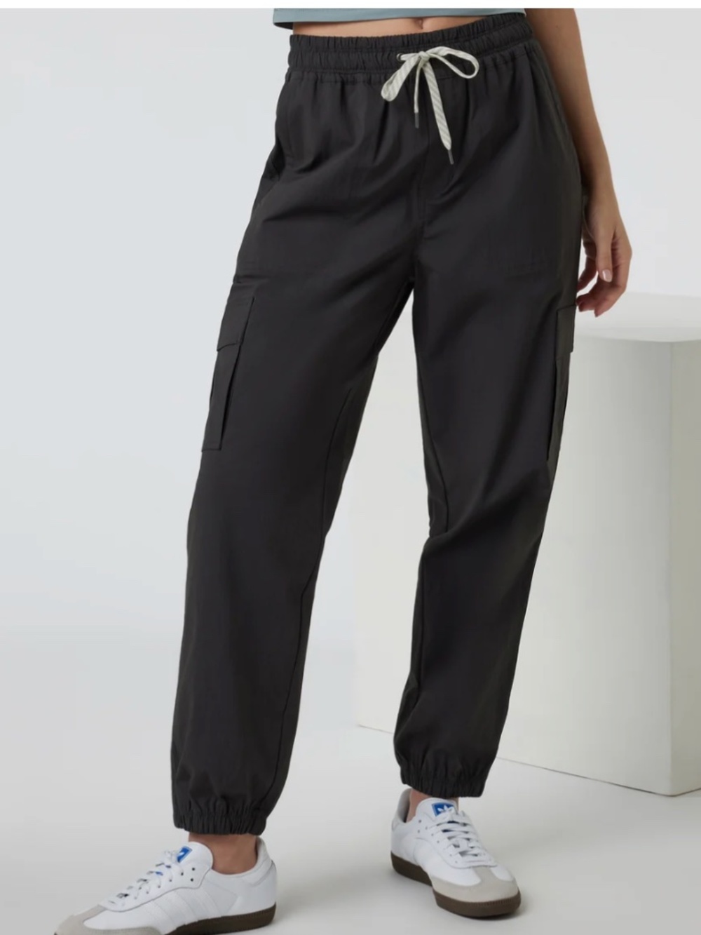 Vuori Birch Woman's Jogger, Vintage Black, Sz Medium